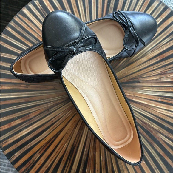 Black Ballet Flats - Picture 1 of 6